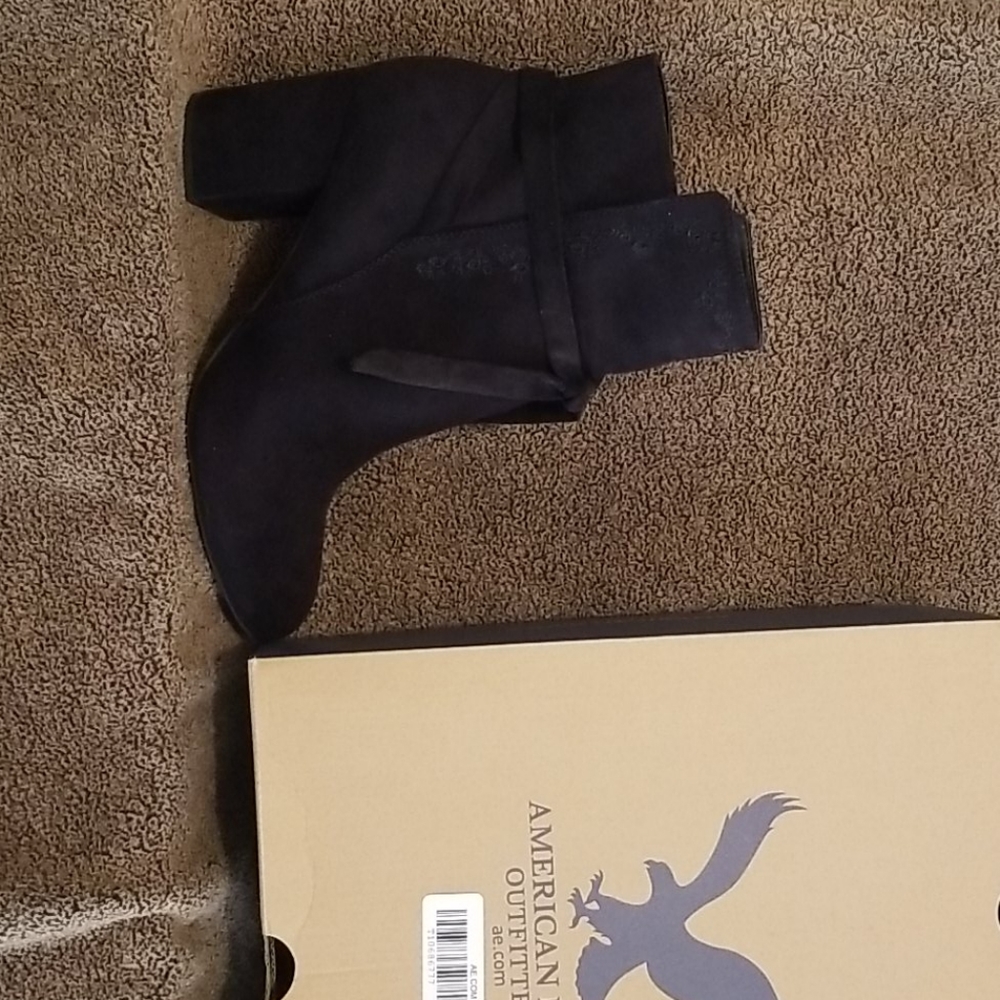 American eagle NWT bootie